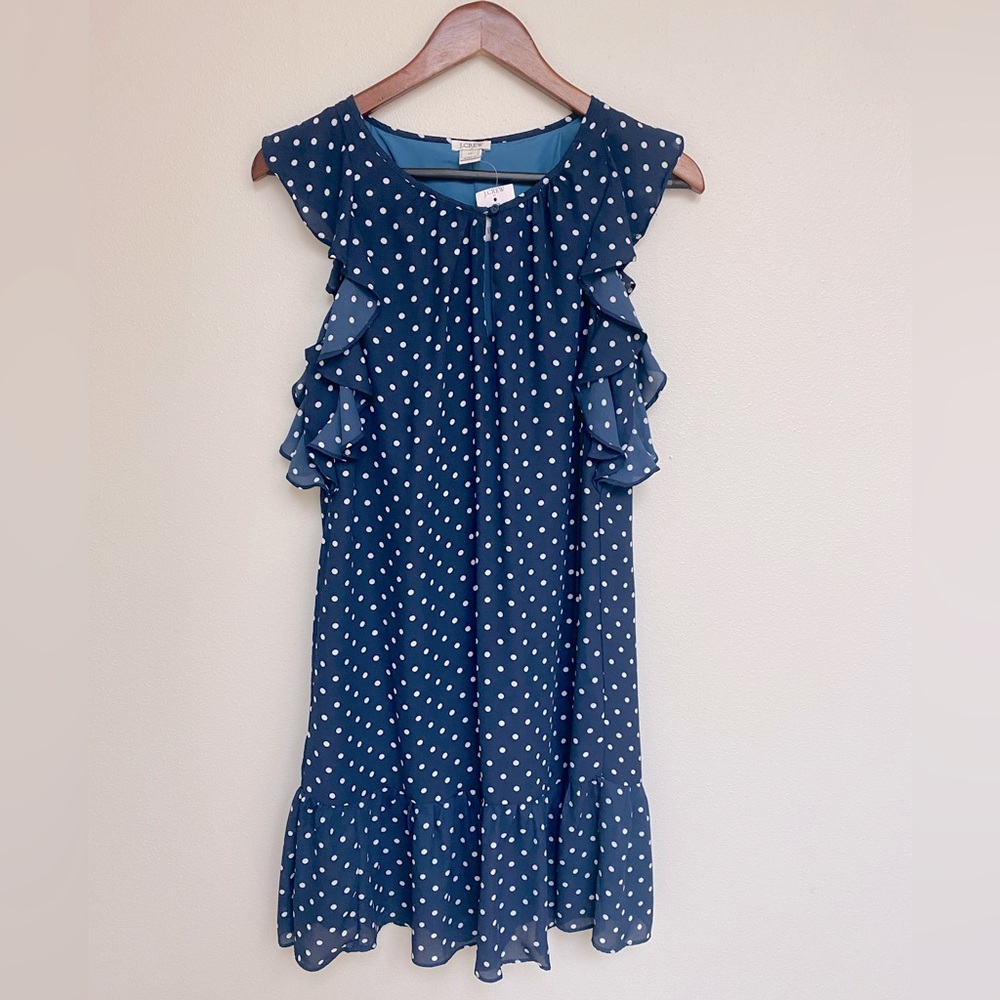 Brand New w/tagsJCrew Factory navy/white polka dot flutter sleeve dress. Size XS